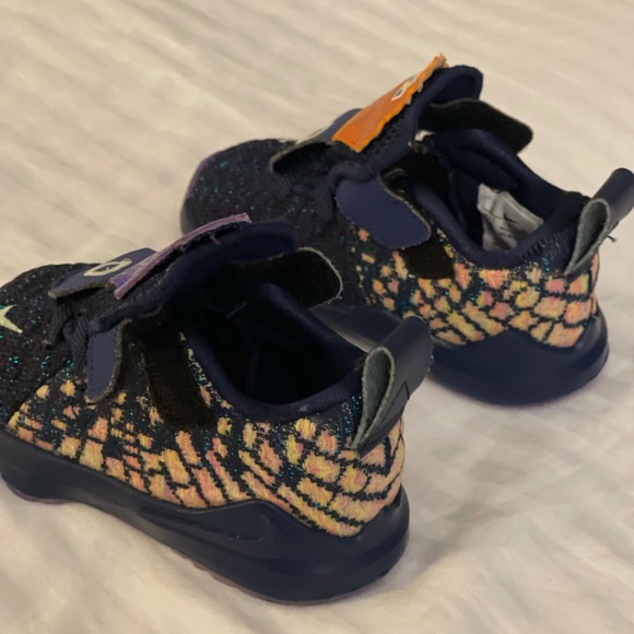 Lebron 17 Monstar,  baby toddle SIZE 5C - Picture 3 of 3